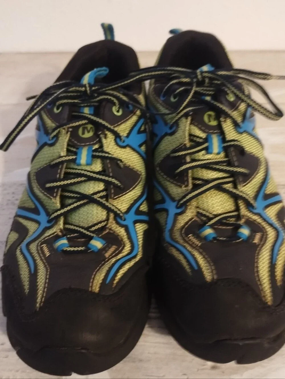 merrell capra sport hiking shoe( U.S.A size 10.5men) black and lime green used